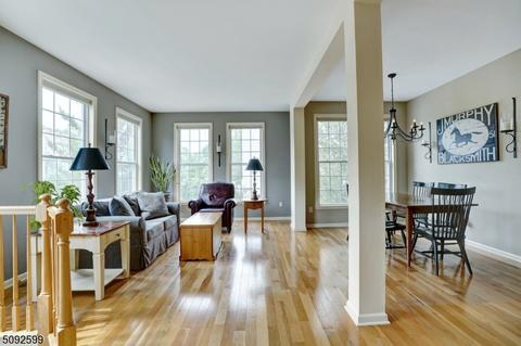 79 Arrowgate Dr, Randolph, NJ 07869 photo 3