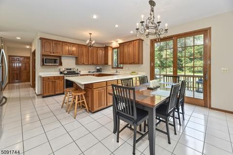 65 Fieldstone Rd, Montgomery, NJ 08558 photo 7