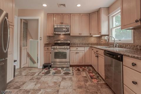 31 Garvey Rd, Wayne, NJ 07470 photo 22