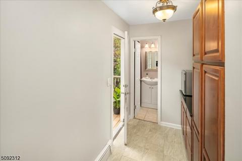 39 Maple Ave, Mendham, NJ 07945 photo 10