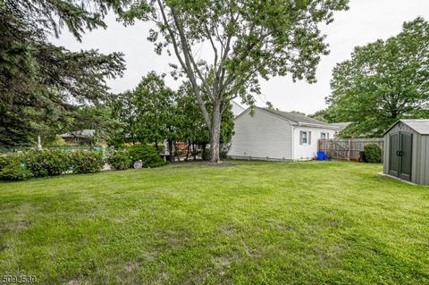 1 Hemlock Dr, Edison, NJ 08820 photo 12