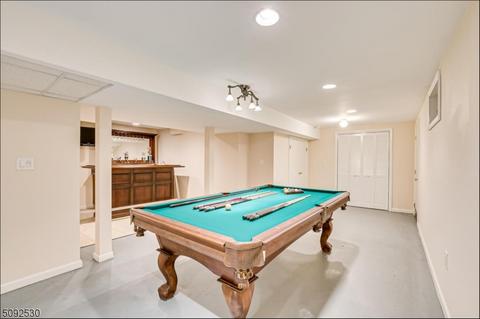1 Hemlock Dr, Edison, NJ 08820 photo 1