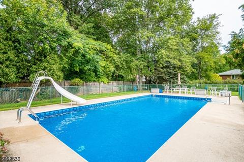 1 Hemlock Dr, Edison, NJ 08820 photo 7