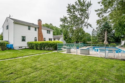 1 Hemlock Dr, Edison, NJ 08820 photo 10