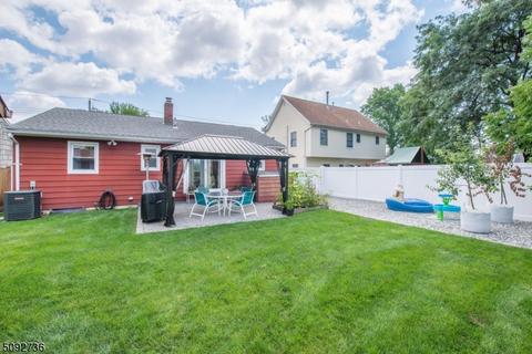69 Ivanhoe Ter, Bloomfield, NJ 07003 photo 17