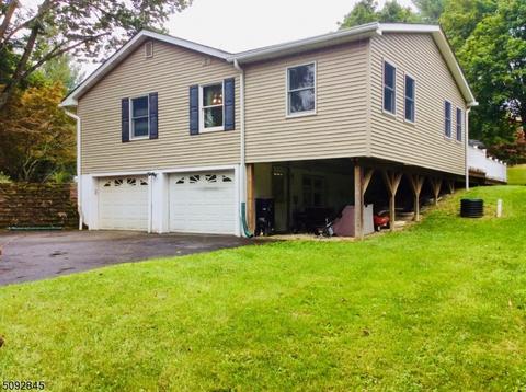 100 Freeway Ave, Hackettstown, NJ 07840 photo 3