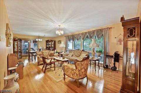9 Leonard Pl, Dover, NJ 07801 photo 2