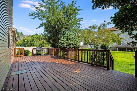 277 Purdue Ct, Paramus, NJ 07652 photo 19