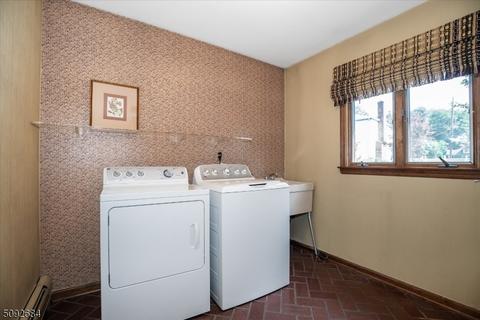 277 Purdue Ct, Paramus, NJ 07652 photo 17