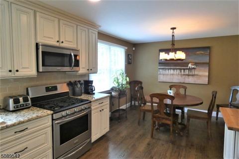 1 Old Forge Rd, Flemington, NJ 08822 photo 9
