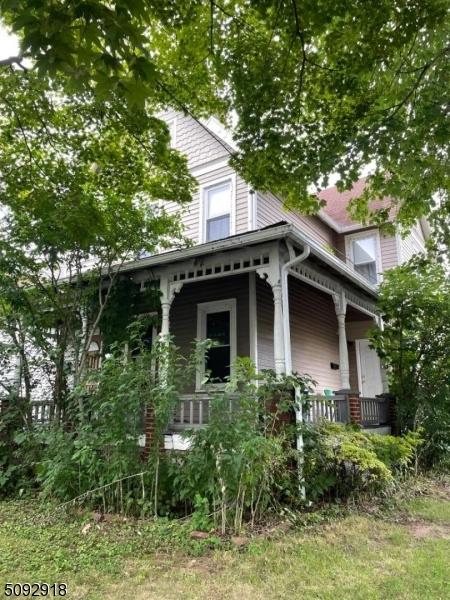 8 Regent St, North Plainfield, NJ 07060 photo 2