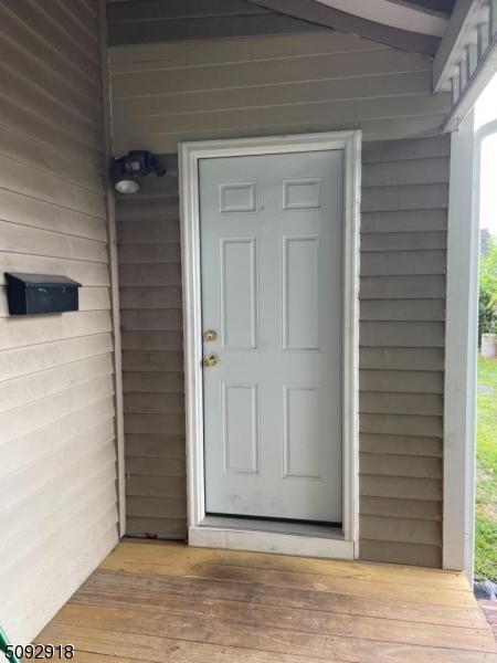 8 Regent St, North Plainfield, NJ 07060 photo 5