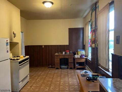 8 Regent St, North Plainfield, NJ 07060 photo 7