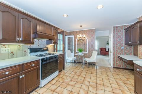 78 Valley View Ter, Wayne, NJ 07470 photo 6