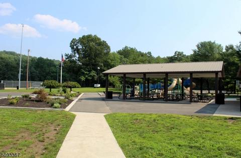 26 4th Ave, Wanaque Boro, NJ 07420 photo 17