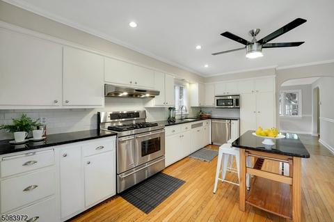 2 Kenneth Rd, Montclair, NJ 07043 photo 8