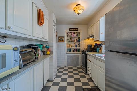 390 E Mcfarlan St, Dover, NJ 07801 photo 20