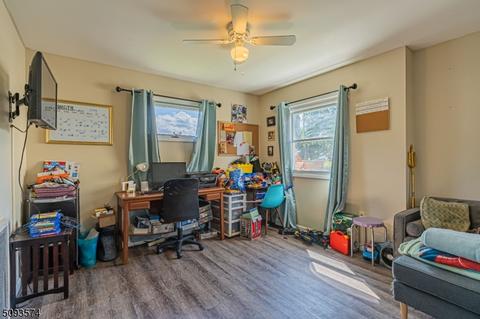 390 E Mcfarlan St, Dover, NJ 07801 photo 24