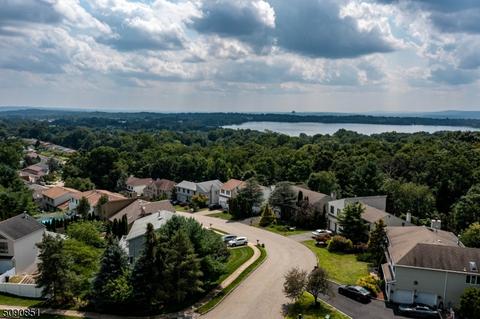 107 Point View Pkwy, Wayne, NJ 07470 photo 29