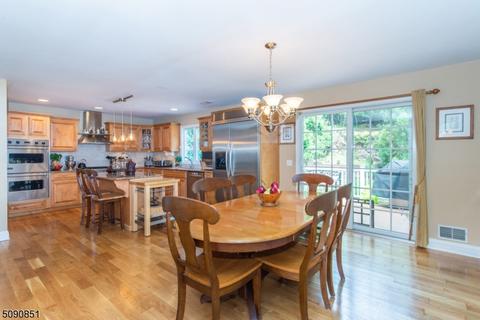 107 Point View Pkwy, Wayne, NJ 07470 photo 6
