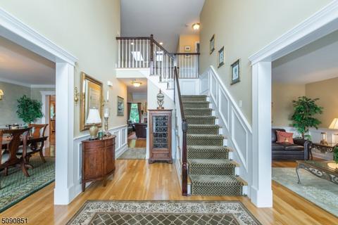 107 Point View Pkwy, Wayne, NJ 07470 photo 2