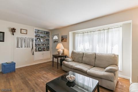 801 Loretta Ter, Plainfield, NJ 07062 photo 4