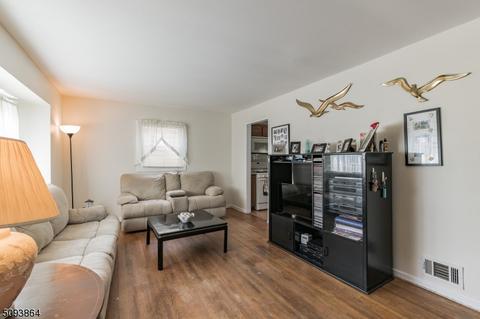 801 Loretta Ter, Plainfield, NJ 07062 photo 3