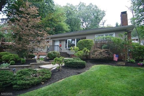 420 Timber Dr, Berkeley Heights, NJ 07922 photo 2