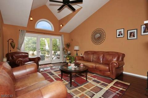 5 Worcester Dr, Wayne, NJ 07470 photo 6