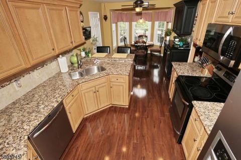 5 Worcester Dr, Wayne, NJ 07470 photo 10