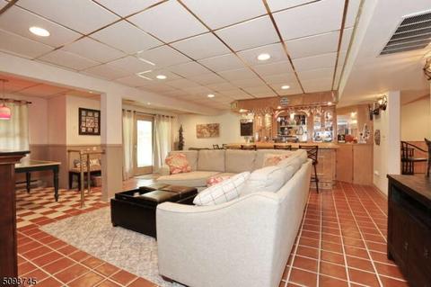 5 Worcester Dr, Wayne, NJ 07470 photo 16