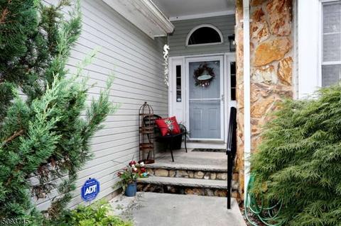 5 Worcester Dr, Wayne, NJ 07470 photo 3