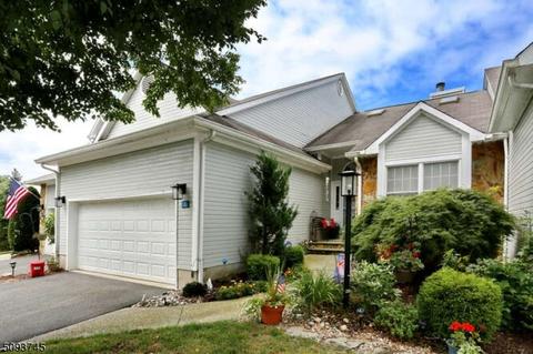 5 Worcester Dr, Wayne, NJ 07470 photo 2
