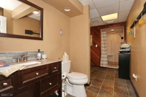 5 Worcester Dr, Wayne, NJ 07470 photo 21