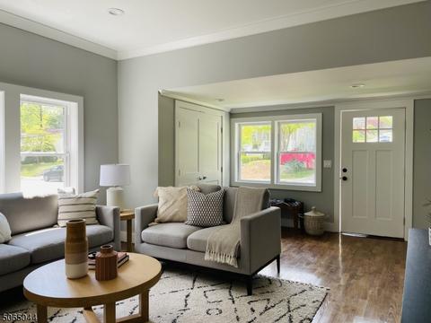 30 Hillside Ave, Nutley, NJ 07110 photo 2