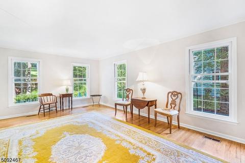 11 Carroll Dr, Mendham, NJ 07945 photo 4