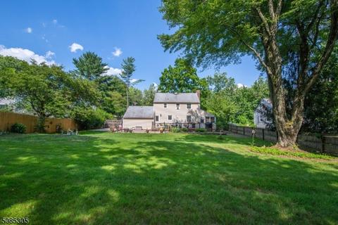 357 Diamond Hill Rd, Berkeley Heights, NJ 07922 photo 2