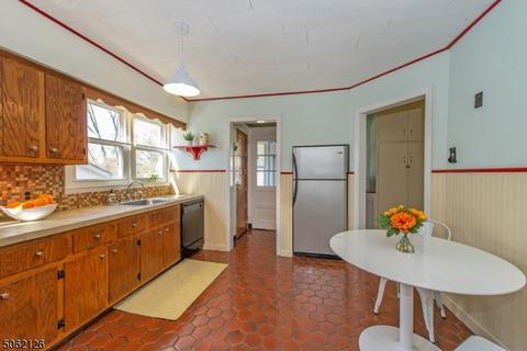 42 Daily St, Nutley, NJ 07110 photo 10