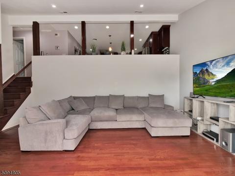 29 Pikeview Ter, Secaucus, NJ 07094 photo 8