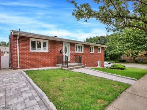 29 Pikeview Ter, Secaucus, NJ 07094 photo 1