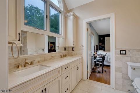 8 Shadow Ridge Run, Wayne, NJ 07470 photo 37