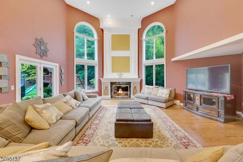 8 Shadow Ridge Run, Wayne, NJ 07470 photo 13