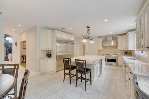 8 Shadow Ridge Run, Wayne, NJ 07470 photo 17