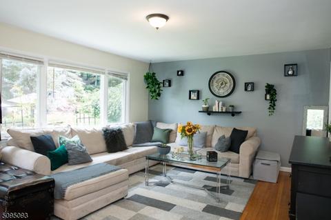 129 W Munson Ave, Dover, NJ 07801 photo 3