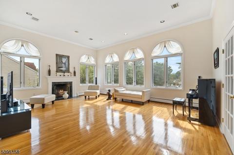 19 Meadow Bluff Rd, Morris Plains, NJ 07950 photo 9