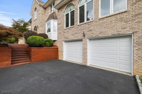 19 Meadow Bluff Rd, Morris Plains, NJ 07950 photo 4