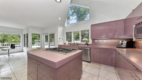 403 Parish Dr, Wayne, NJ 07470 photo 9