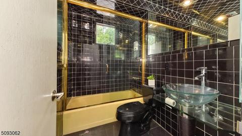 403 Parish Dr, Wayne, NJ 07470 photo 26
