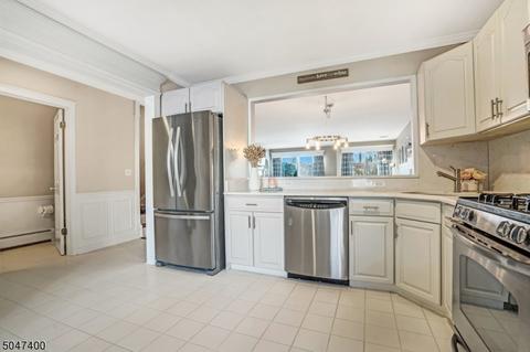 83 Hagerman Ct, Bridgewater, NJ 08807 photo 9