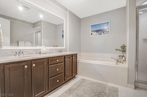 83 Hagerman Ct, Bridgewater, NJ 08807 photo 21